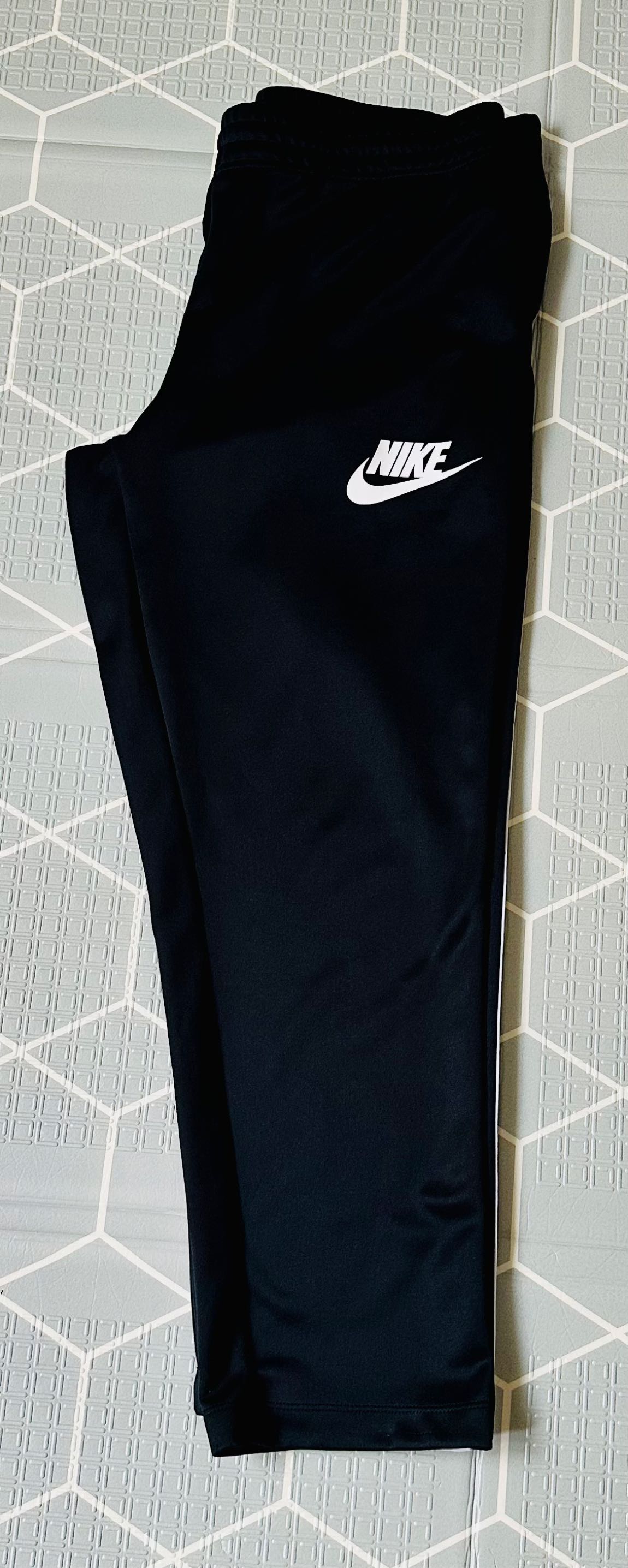Nike Siyah Eşofman Altı — görsel 2/4