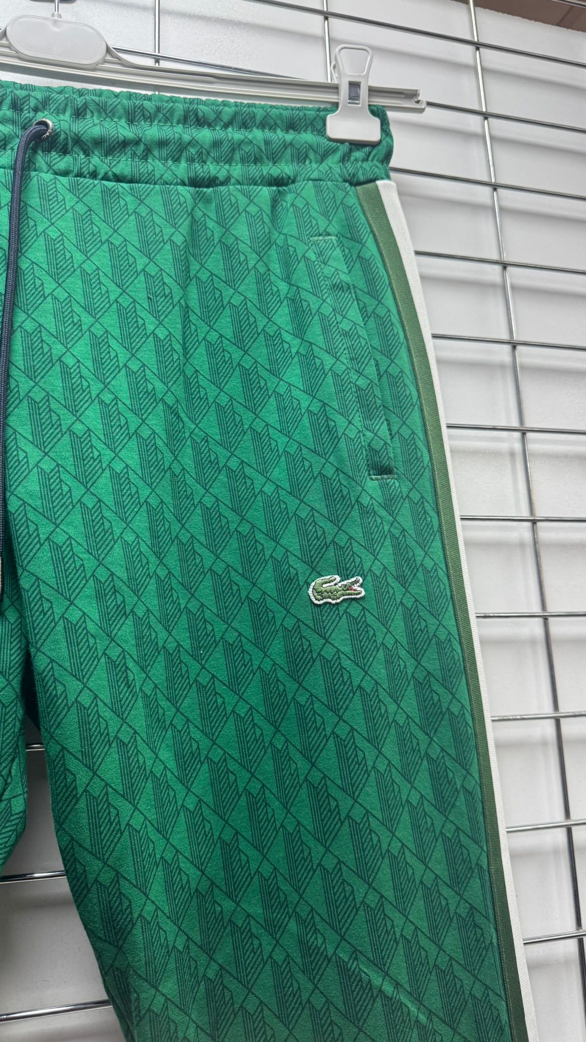 Lacoste Yeşil Desenli Eşofman Altı — görsel 3/4