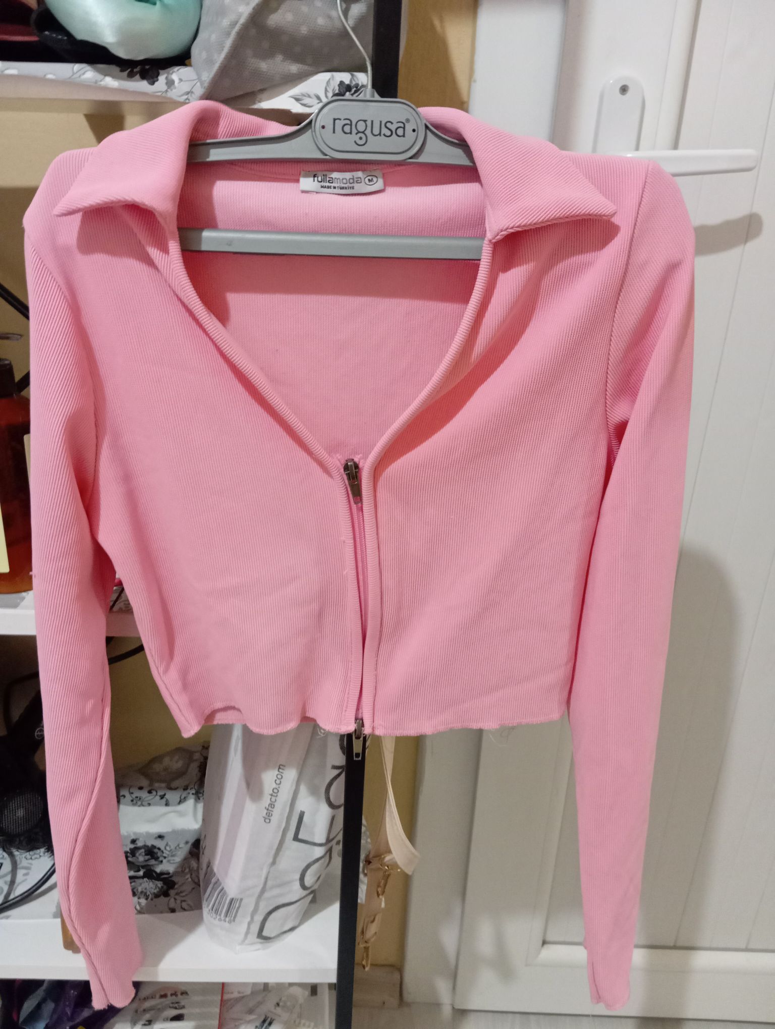 Pembe Fermuarlı Crop Ceket — görsel 2/2
