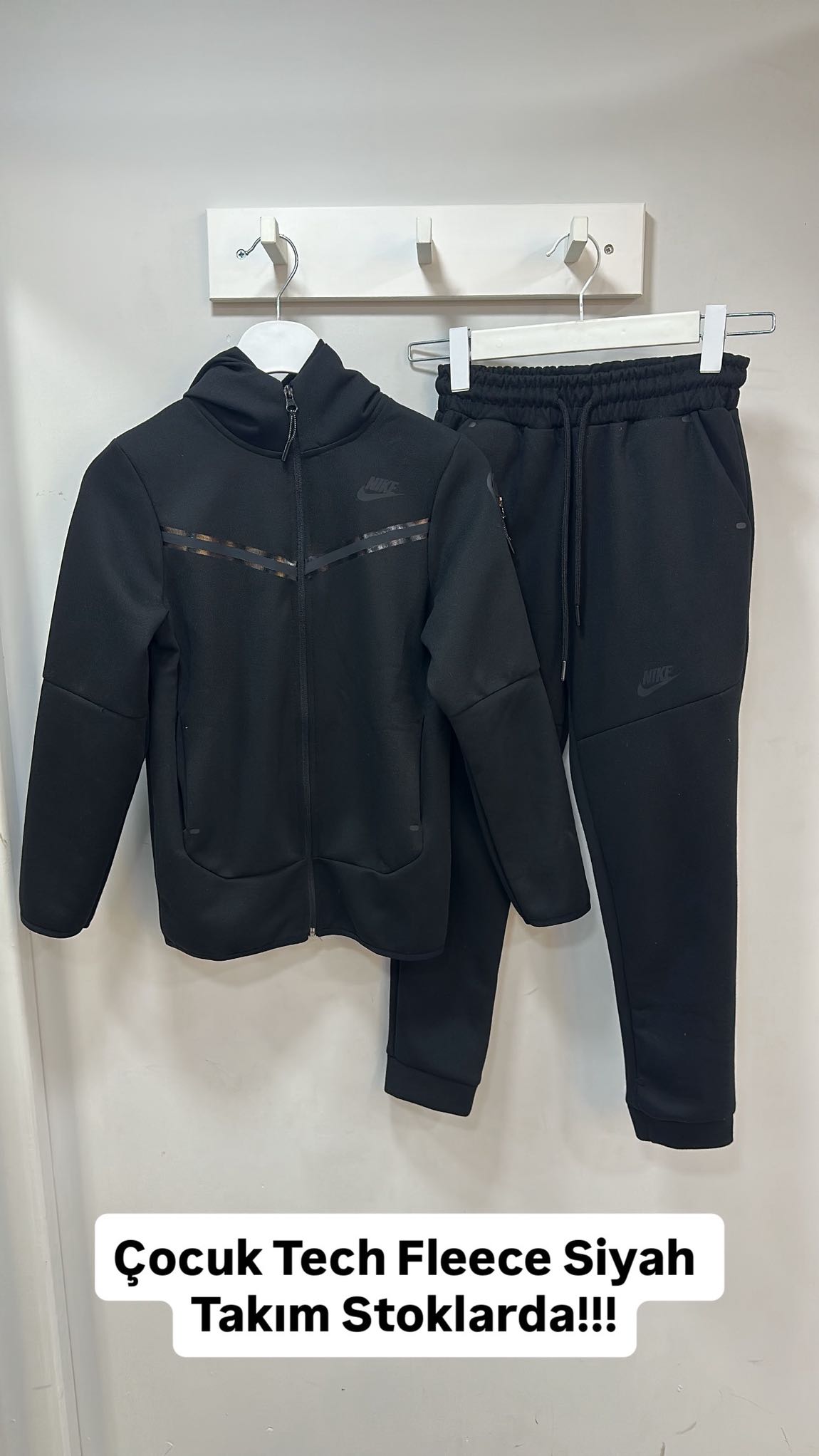 Nike Siyah Spor Eşofman Takımı ÇOCUK 11 — görsel 2/2