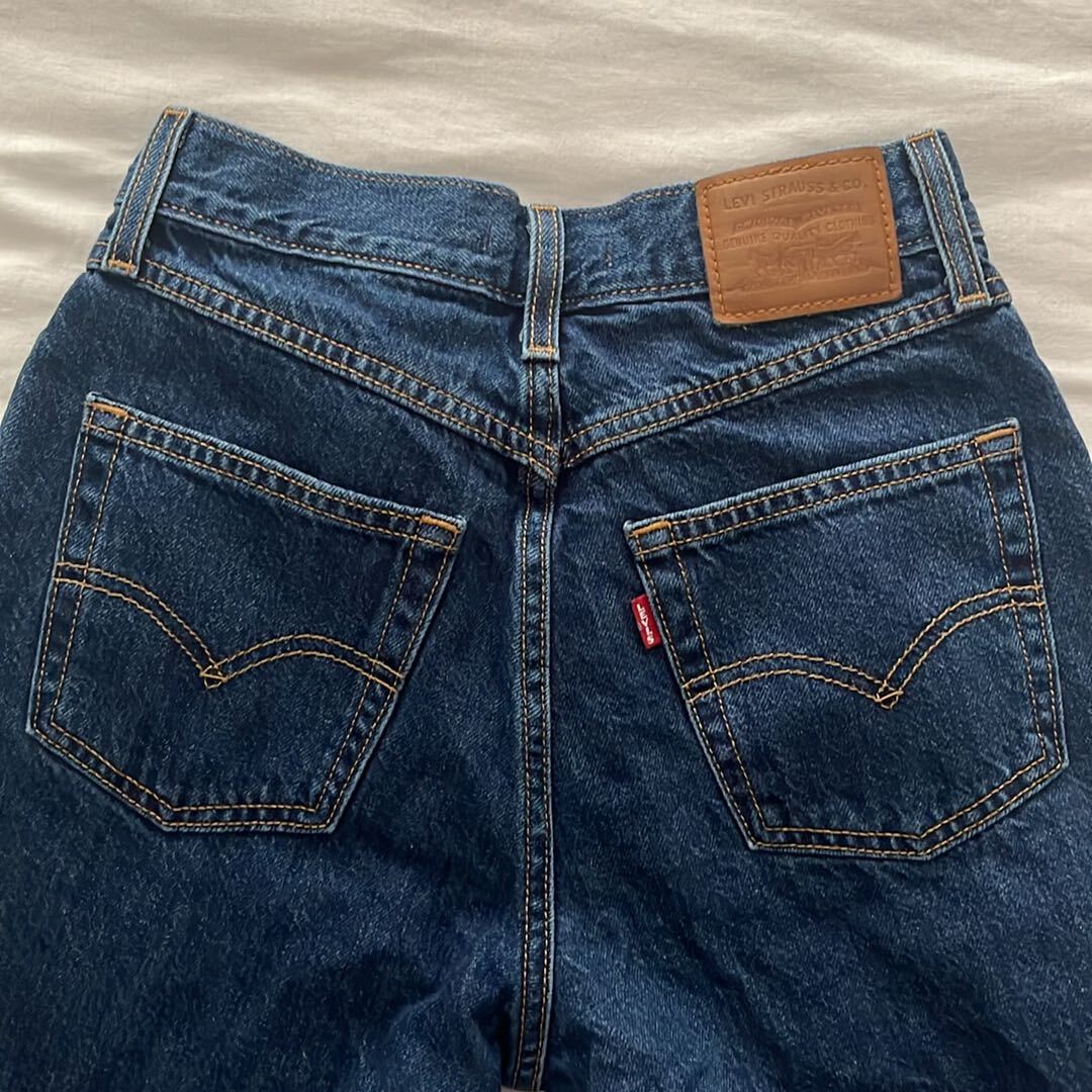 Koyu Mavi Levı’s Jean Pantolon — görsel 4/4