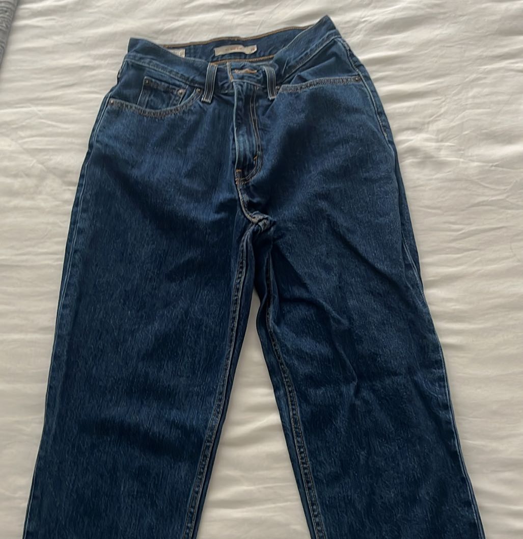 Koyu Mavi Levı’s Jean Pantolon — görsel 2/4