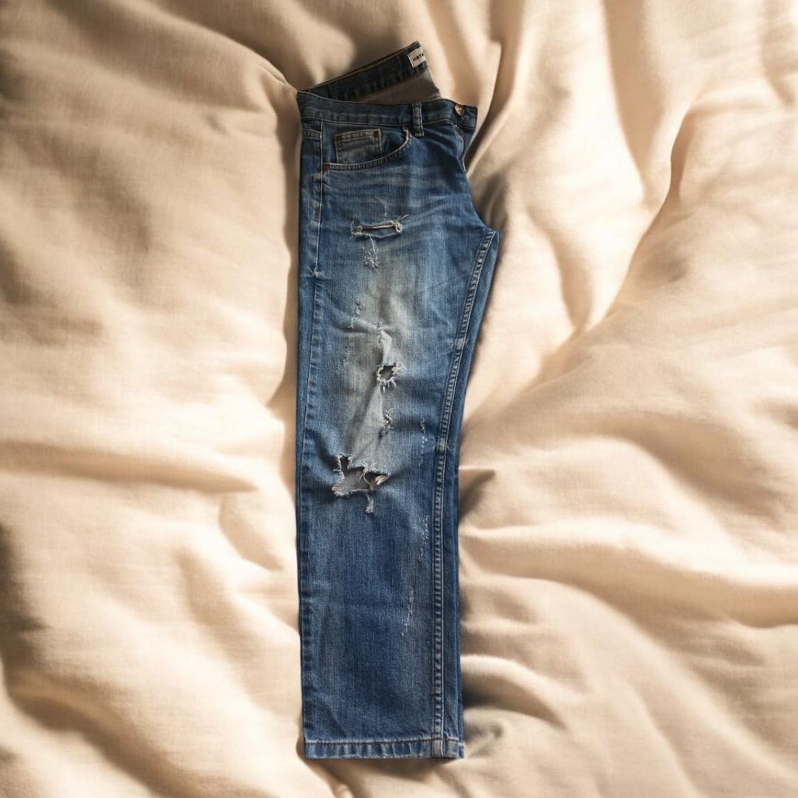 Yırtık Jean Pantolon — görsel 3/4