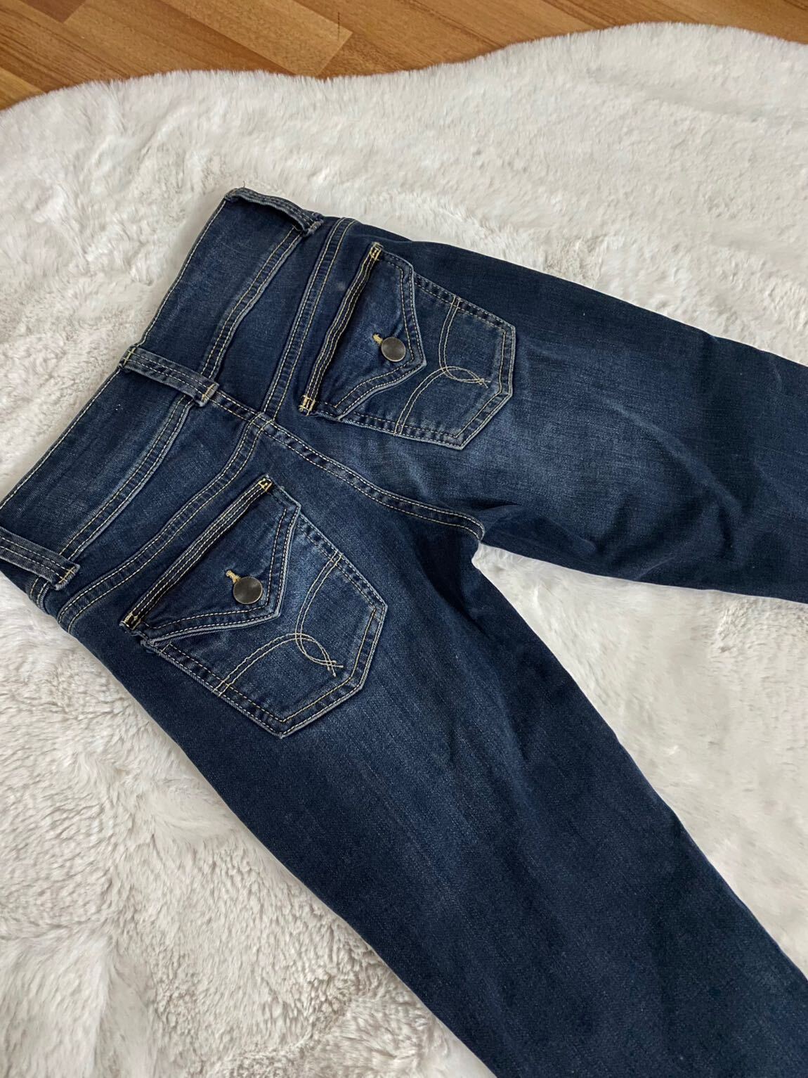 Bershka Düşük bel bootcut jean — görsel 5/9