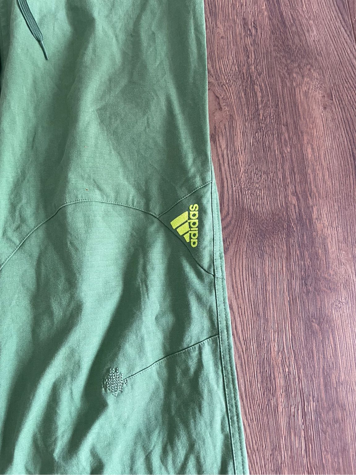 Adidas Yeşil Kayak Pantolonu — görsel 2/8