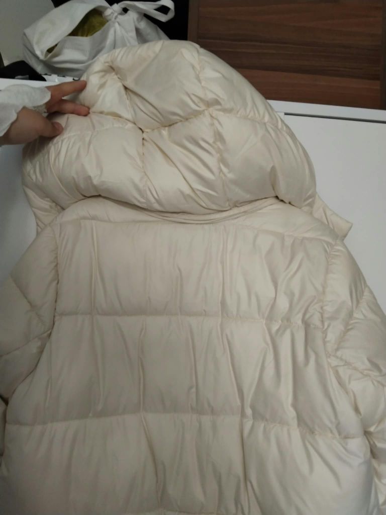 Kapüşonlu Krem Mont — görsel 8/9