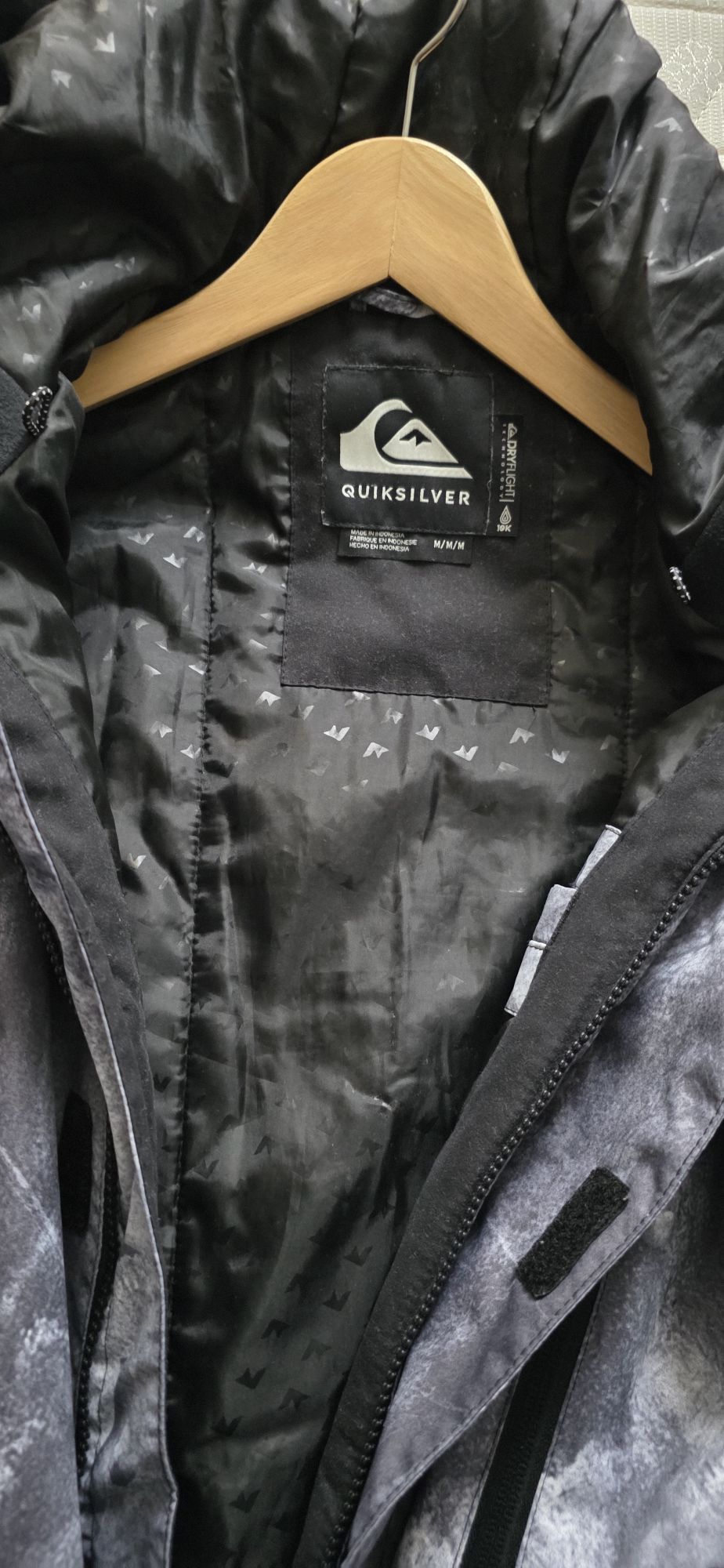 Quiksilver Desenli snowboard kayak montu — görsel 2/3