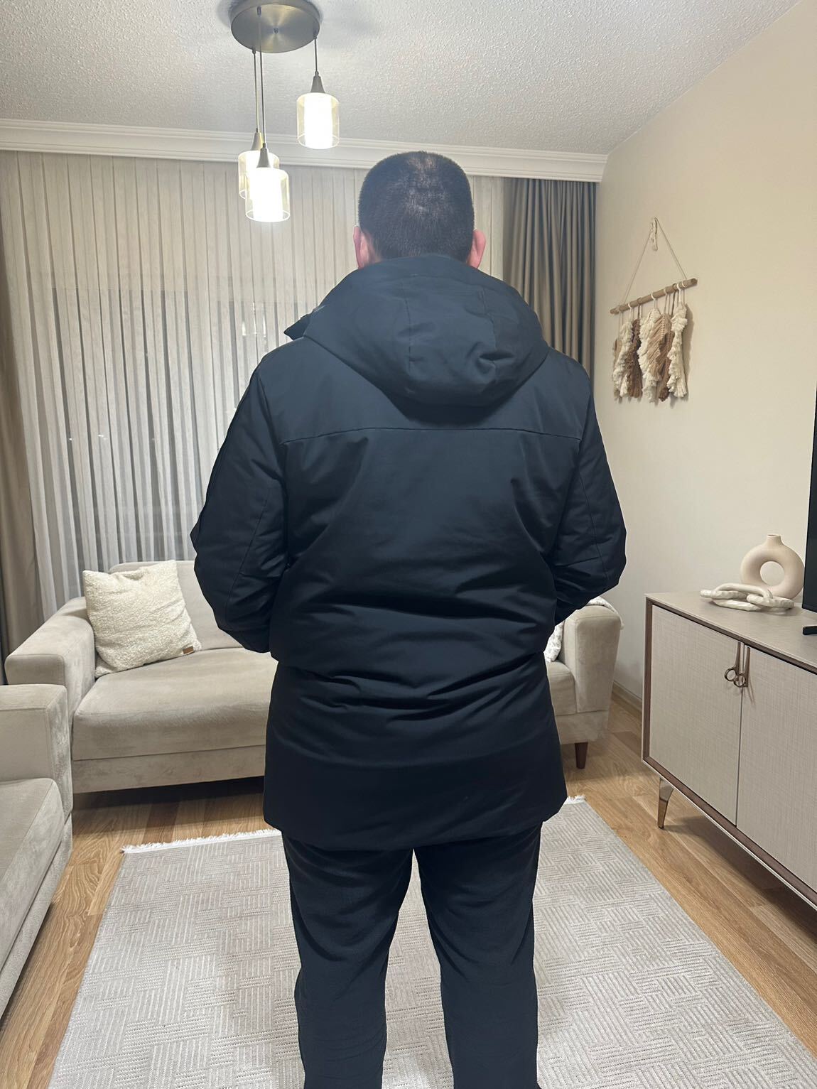 MAVİ- Siyah Kapüşonlu Mont — görsel 4/7
