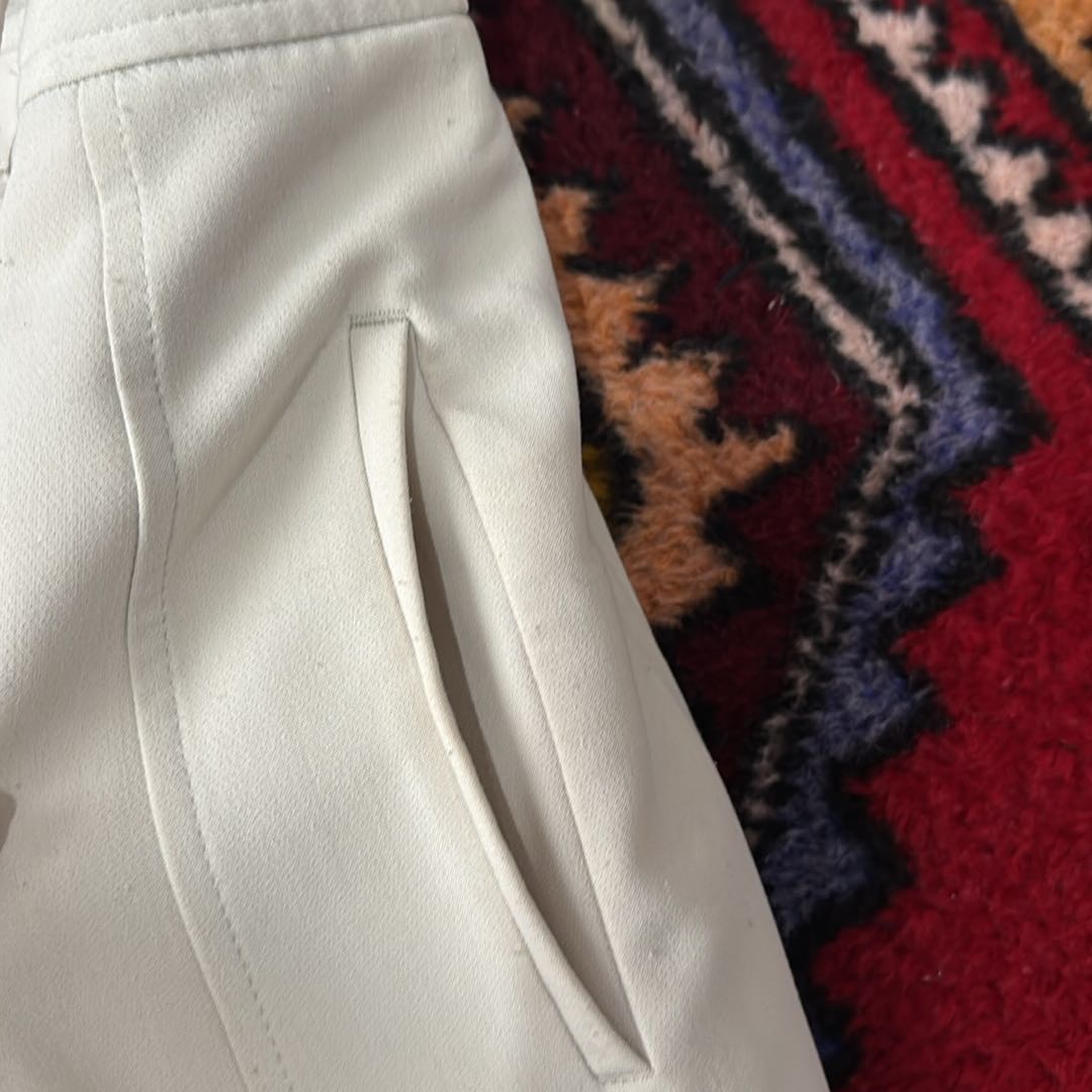Beyaz Yüksek Bel Pantolon — görsel 4/4