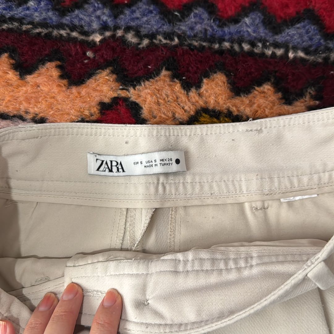 Beyaz Yüksek Bel Pantolon — görsel 3/4