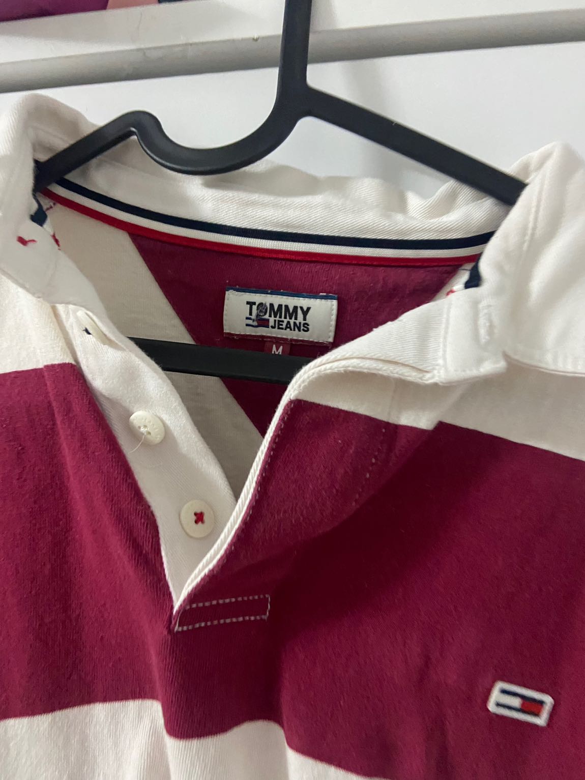 Tommy Hilfiger Çizgili Polo Yaka Tişört — görsel 4/4