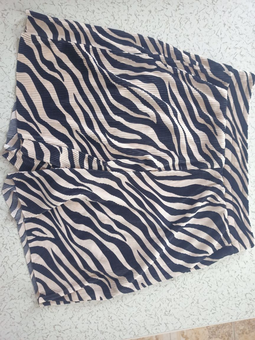 Zebra Desenli Şort — görsel 2/3