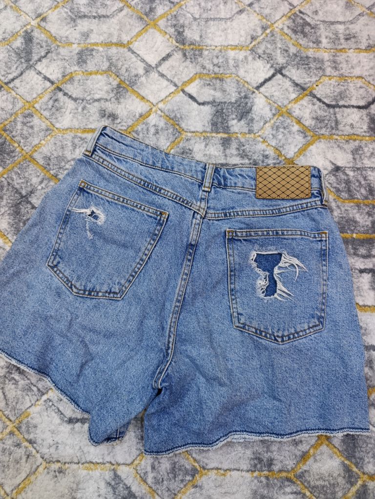 baddie kadın şort pull and bear — görsel 3/3