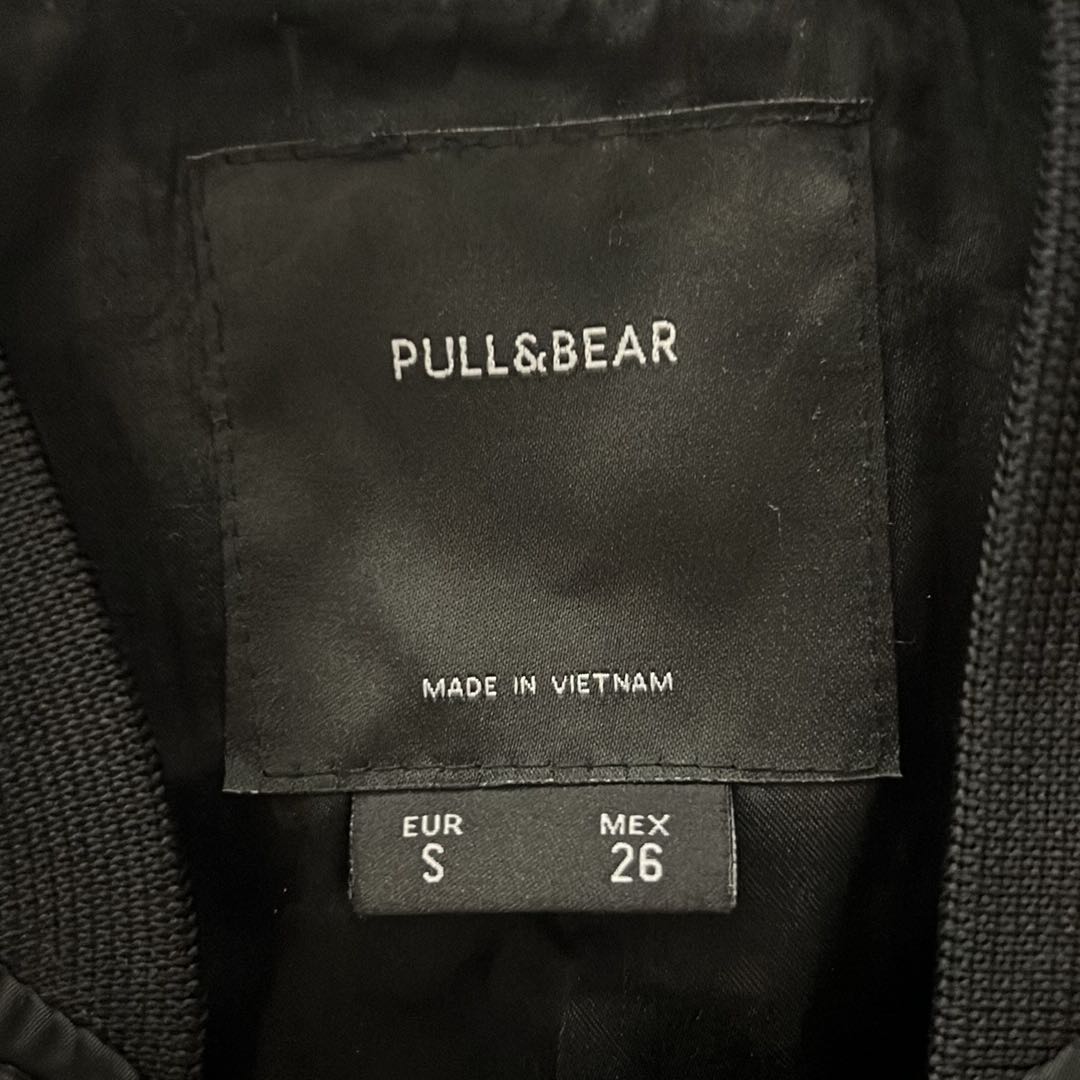 Pull&Bear Siyah Bomber Ceket — görsel 2/4