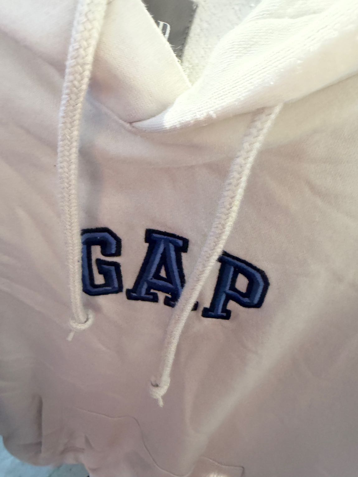 GAP Beyaz Sweatshirt — görsel 2/4