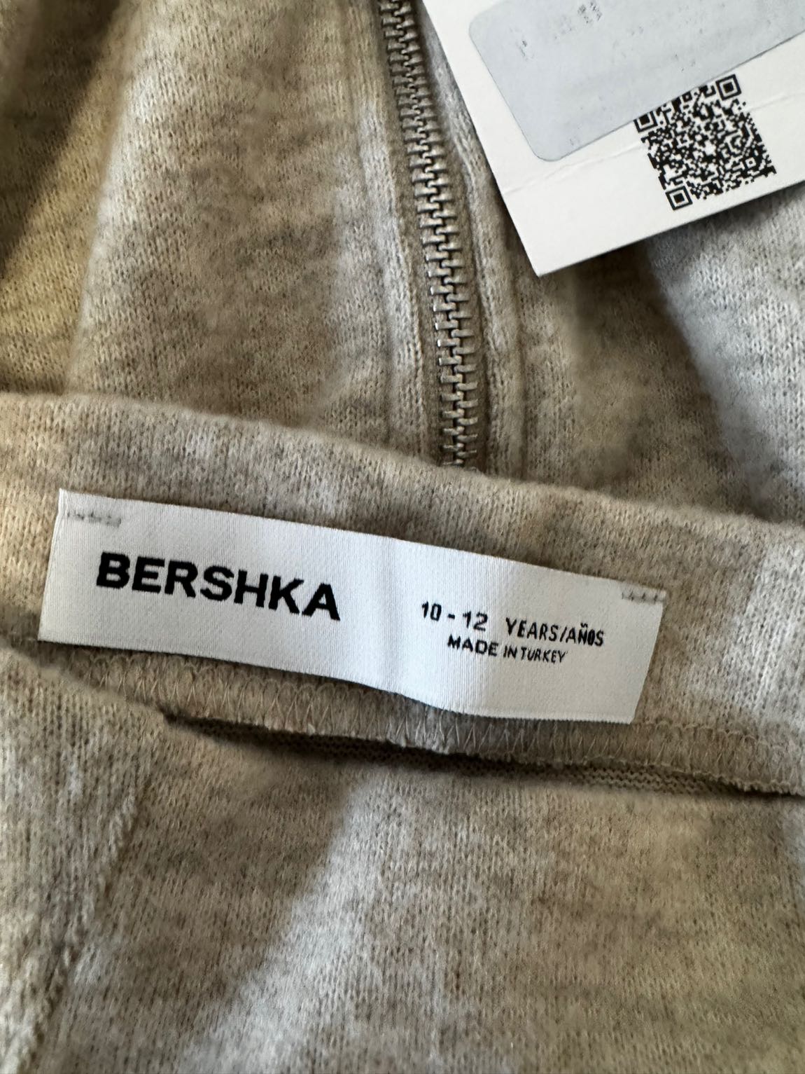 Bershka Sıfır Etiketli Etek&Sweatshirt — görsel 5/10
