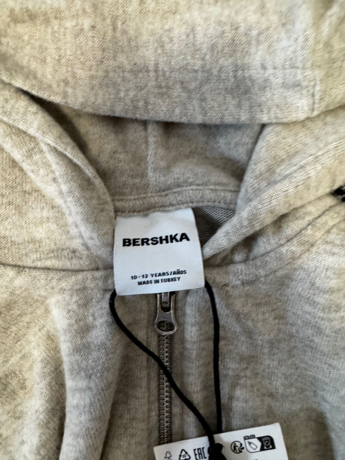 Bershka Sıfır Etiketli Etek&Sweatshirt — görsel 3/10