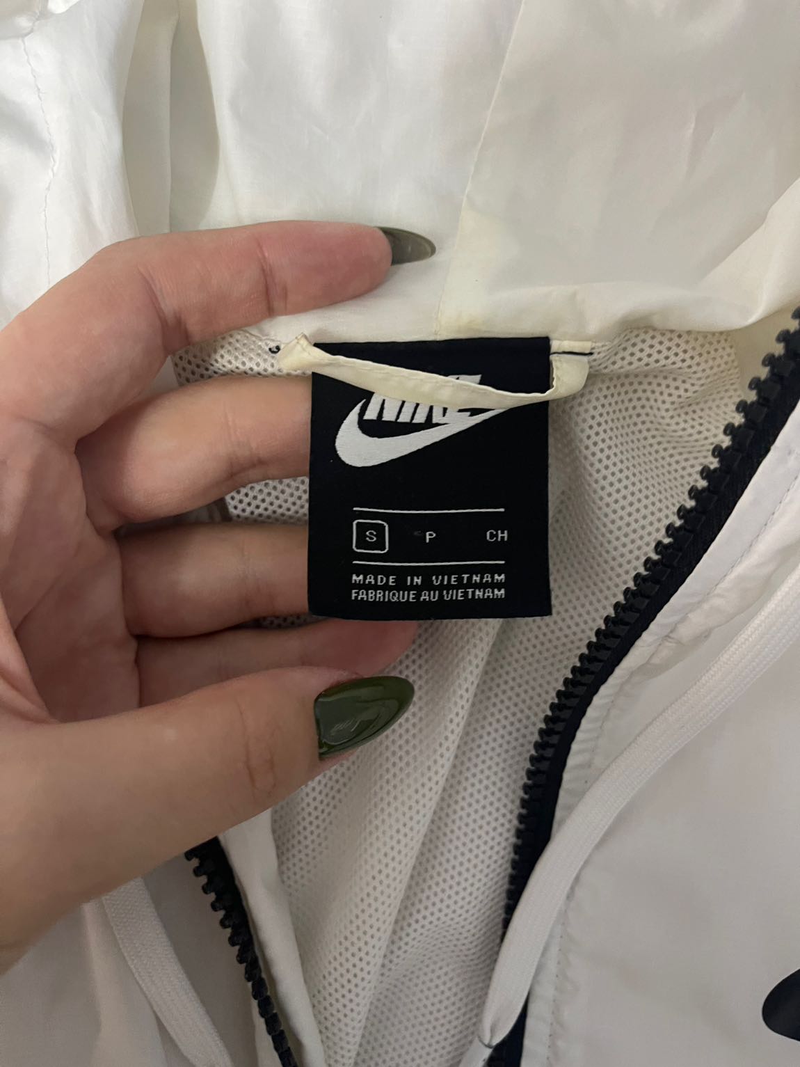 Nike Beyaz Siyah Rüzgarlık — görsel 5/5