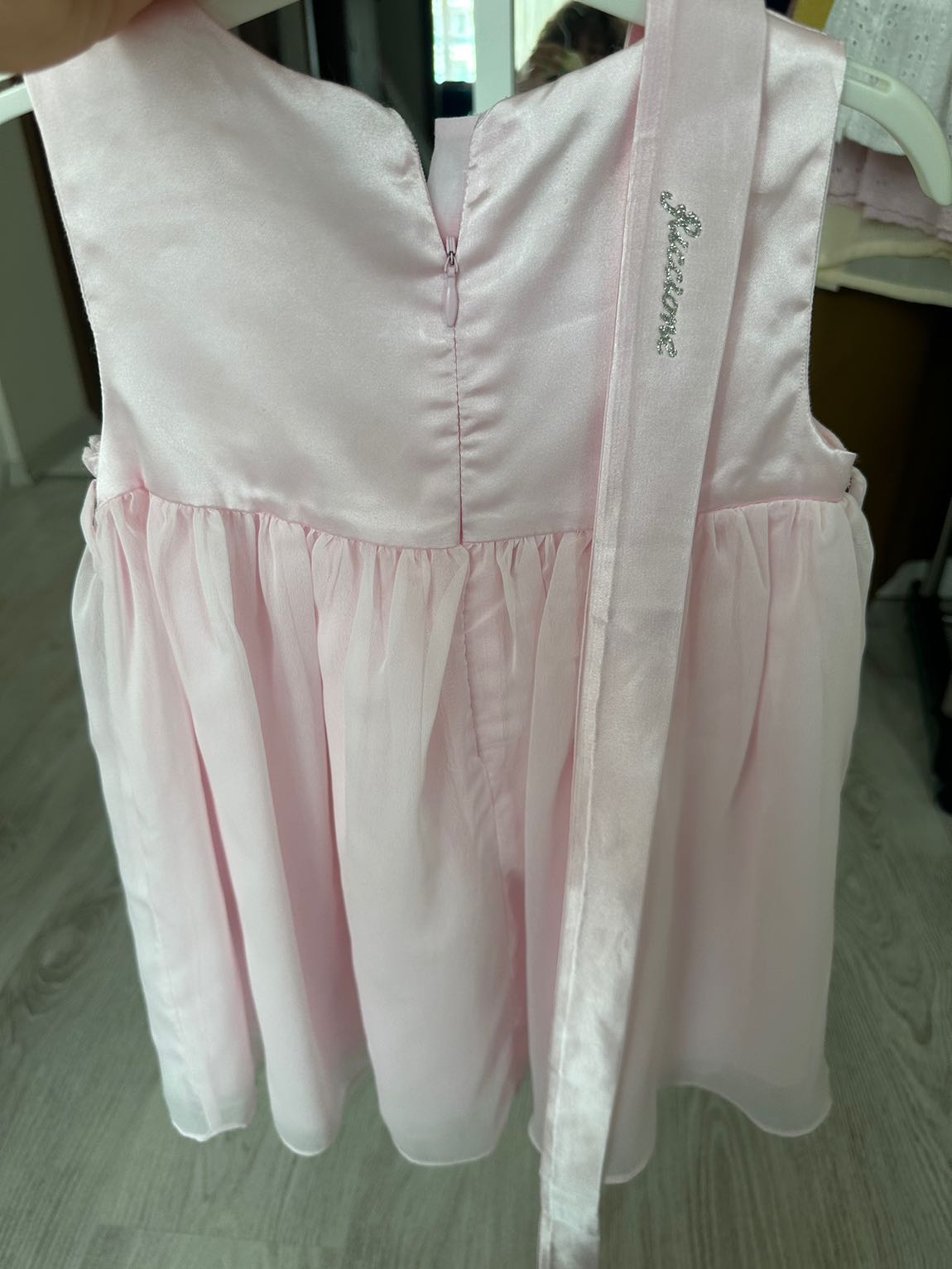 Pembe elbise — görsel 4/6