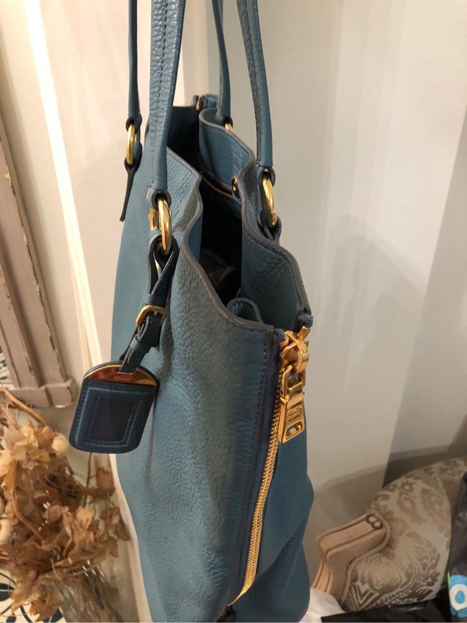 Prada Kol Çantası — görsel 2/4