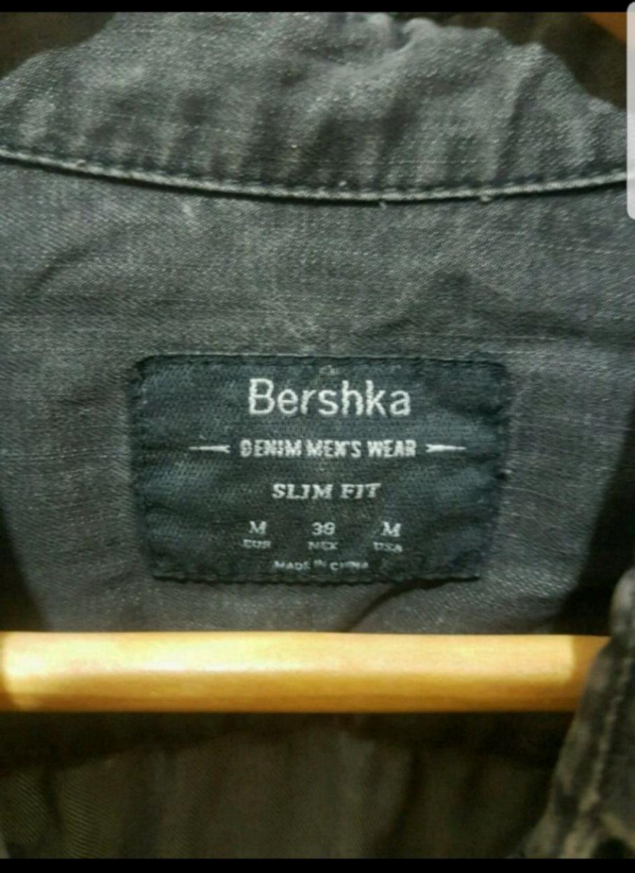 Orjinal Bershka Siyah Gömlek — görsel 3/3