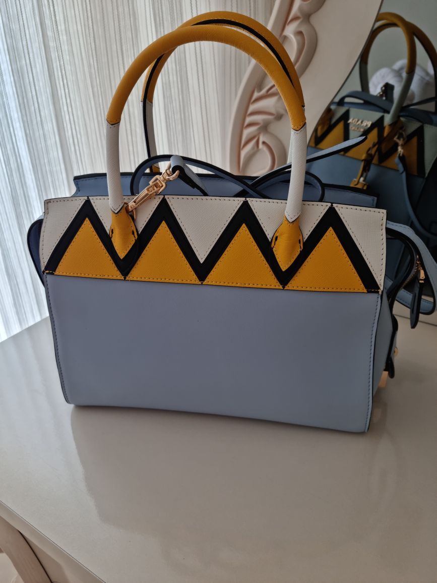 Prada Saffiano Çanta — görsel 2/8