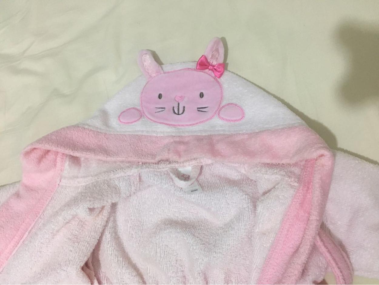 Kız çocuk pembe kapşonlu bornoz — görsel 4/6