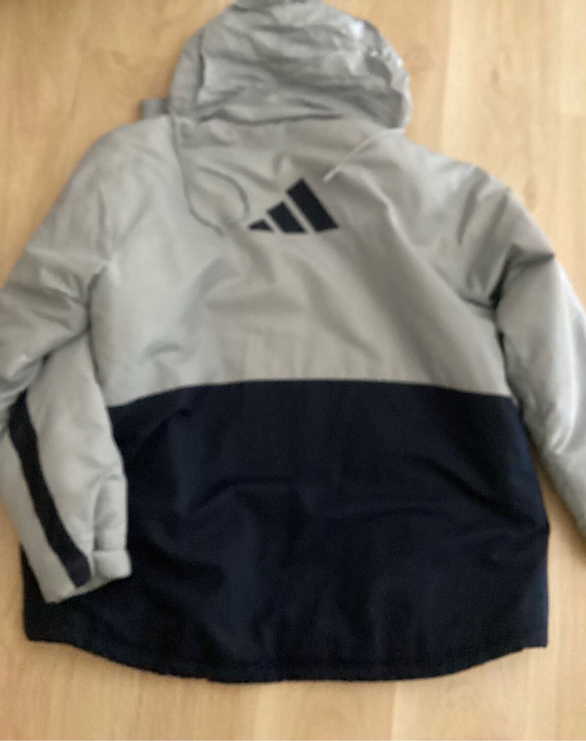 Adidas mont — görsel 4/6