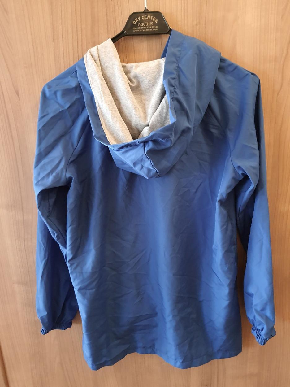yağmurluk / eşofman üstü — görsel 4/8
