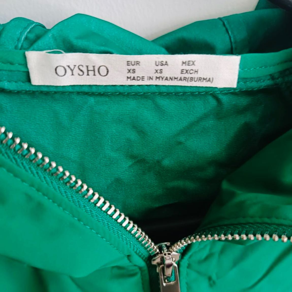 OYSHO YAĞMURLUK — görsel 3/3