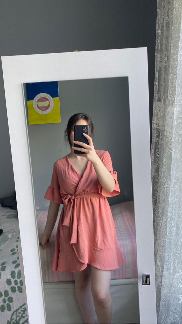 Pembe Elbise — görsel 2/3