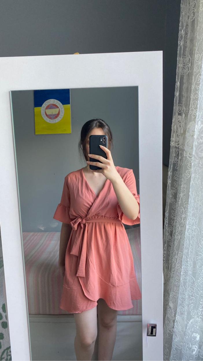 Pembe Elbise — görsel 3/3