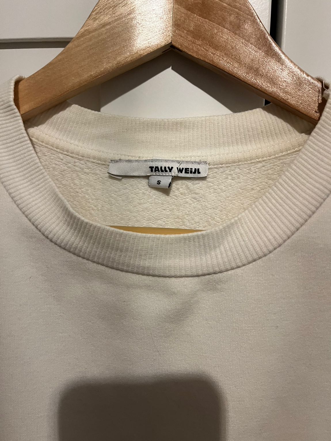 Beyaz Sweatshirt — görsel 2/5