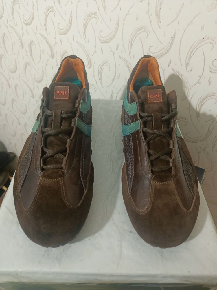 hugo boss deri — görsel 8/8