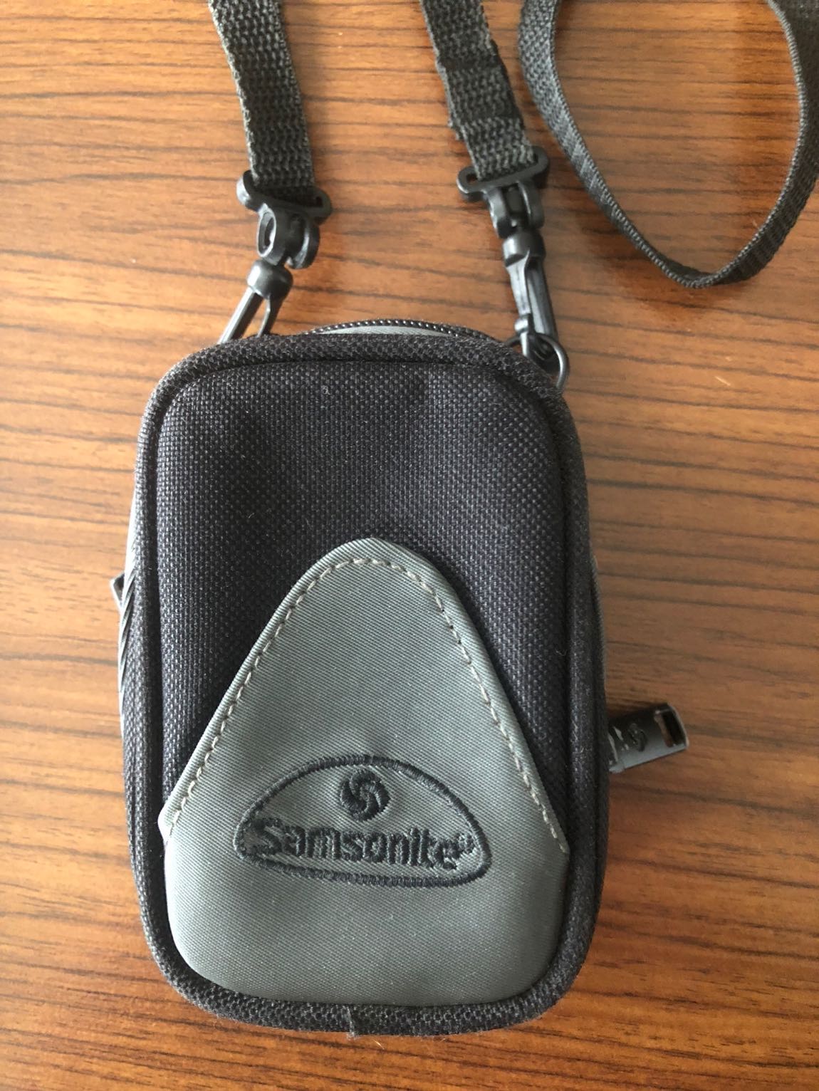 Samsonite çanta — görsel 7/8