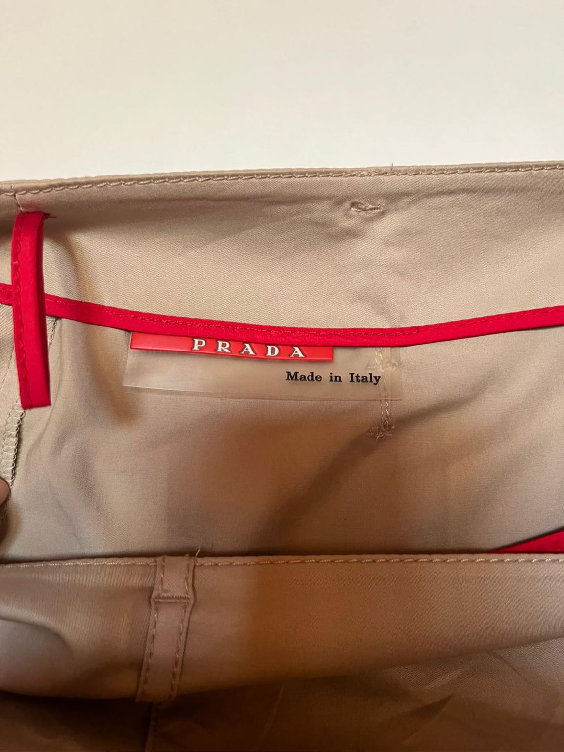 Prada etek — görsel 2/3