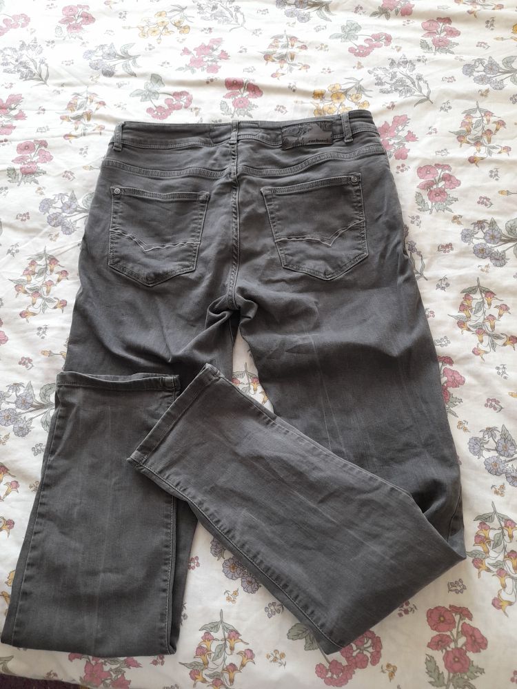 cacharel marka pantolon — görsel 4/7
