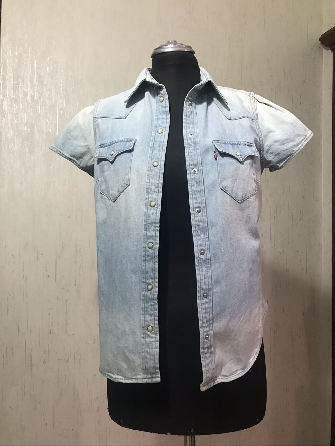 LEVİS MARKA KADIN JEANS GÖMLEK — görsel 2/8