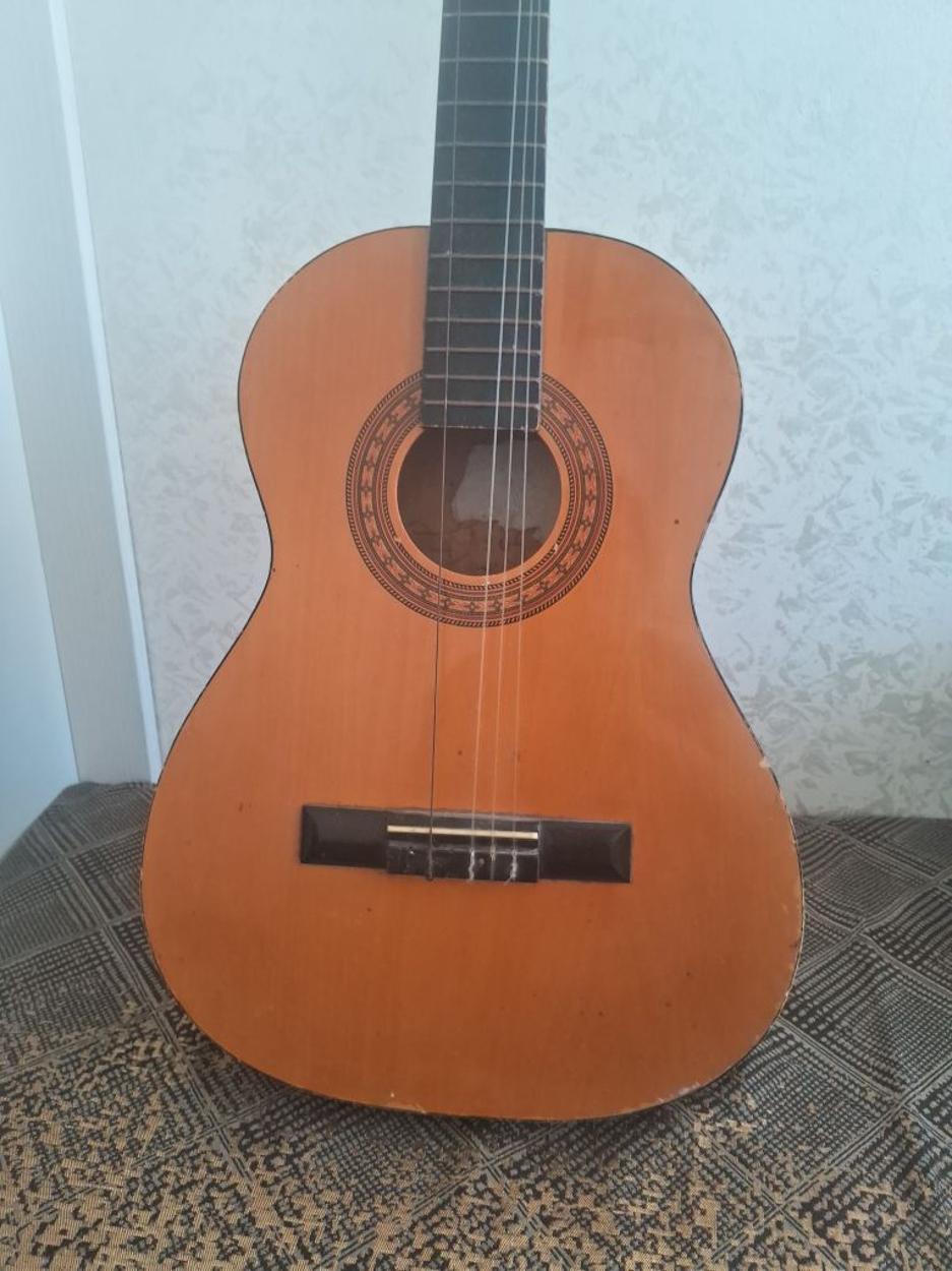 klasik gitar — görsel 2/5