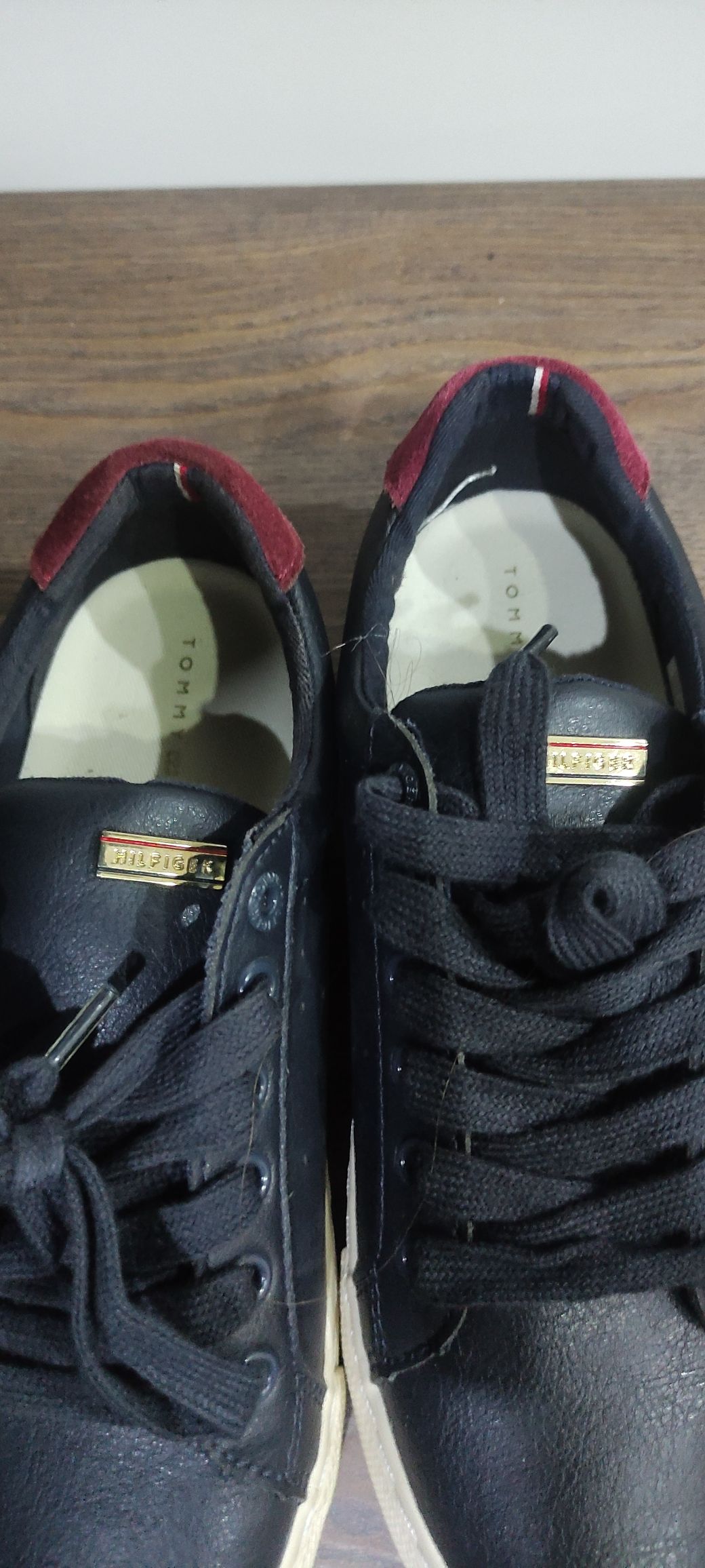 TOMMY HİLFİGER — görsel 3/8