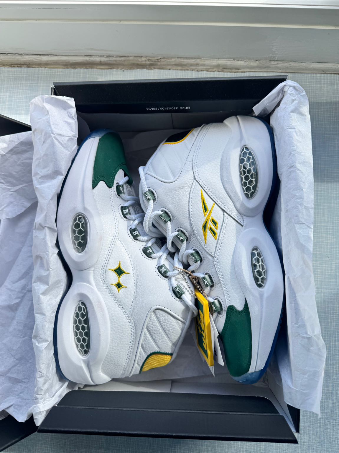 BSTN x Reebok Question Mid “Bethel High” — görsel 2/7