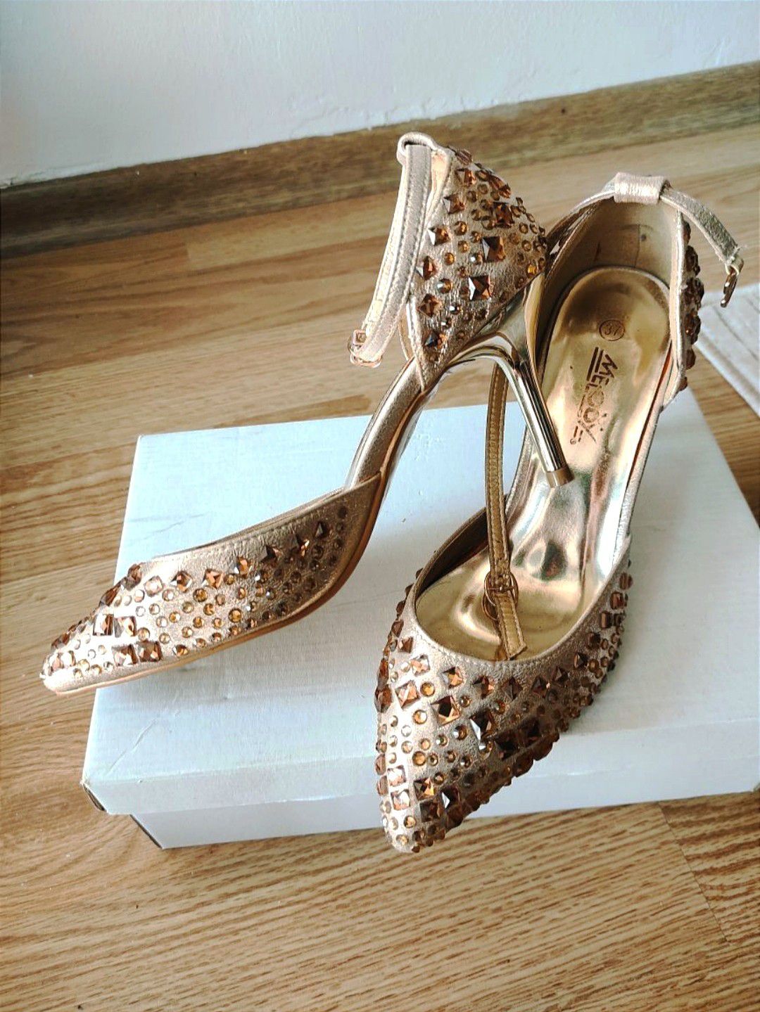 Bronz taşlı stiletto — görsel 2/7
