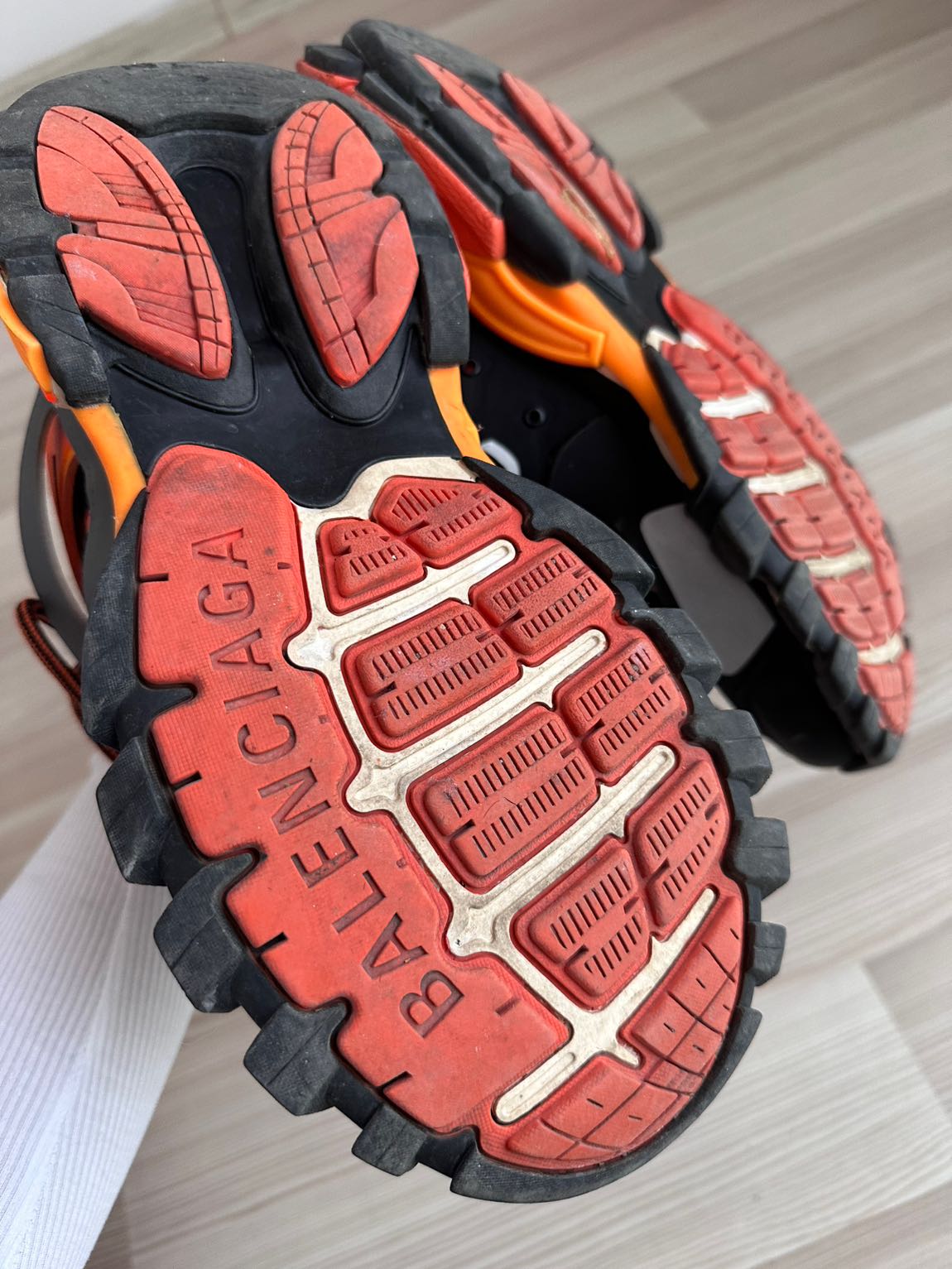 Balenciaga sneaker — görsel 4/5
