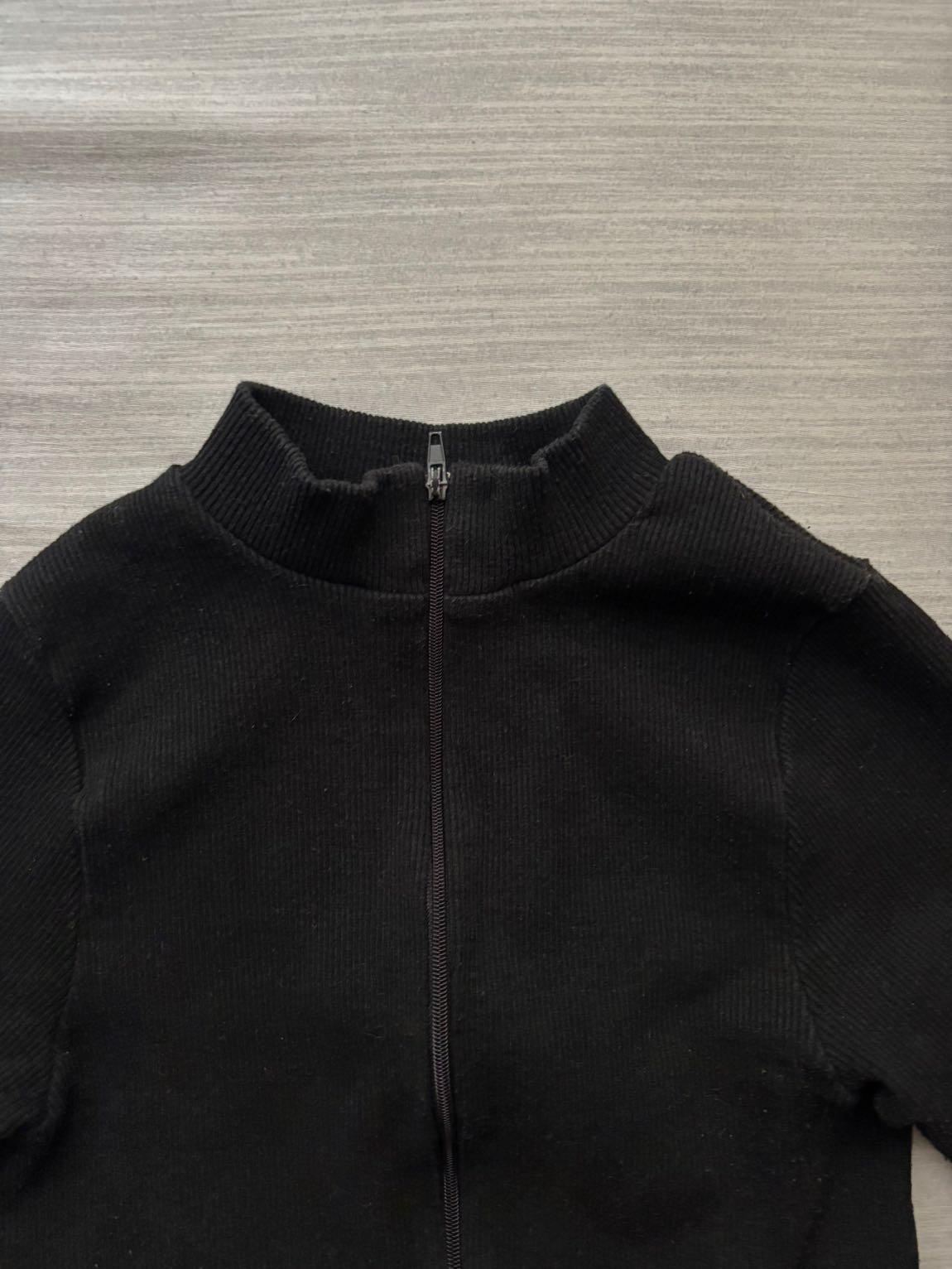 siyah crop body — görsel 2/2