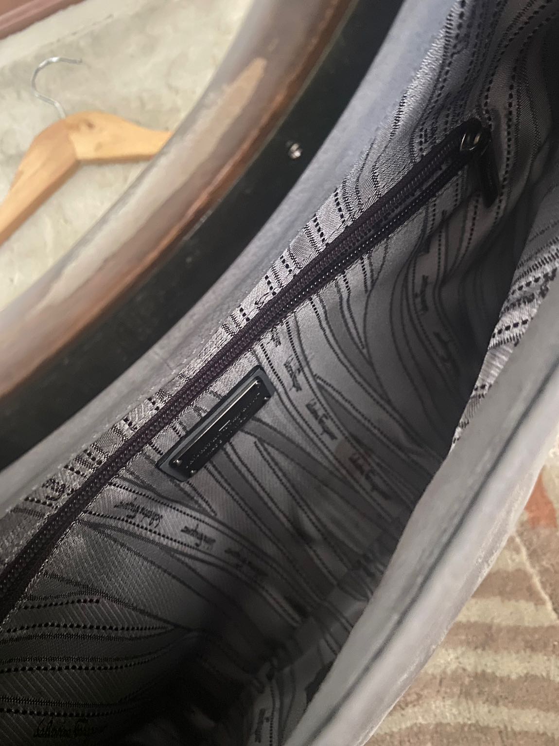 Salvatore Ferragamo, deri clutch — görsel 7/8