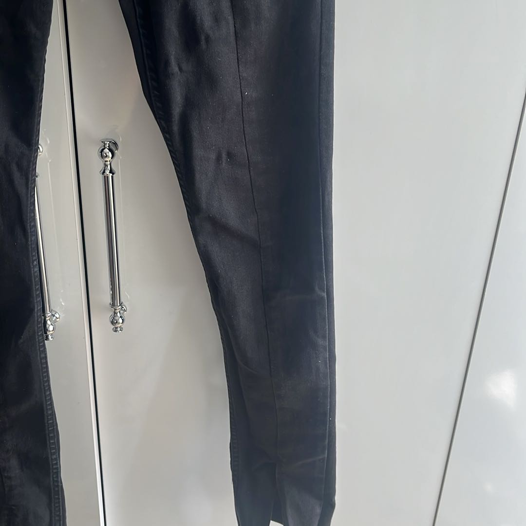 Siyah Yırtmaçlı Jean Pantolon — görsel 4/7