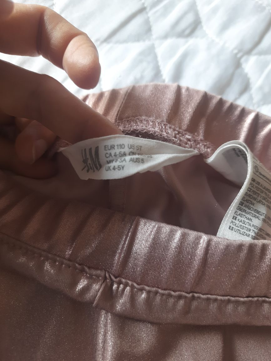 H&M bale patigi ve parlak tayt — görsel 4/8