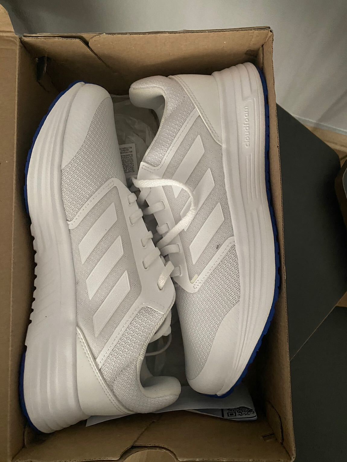 Adidas — görsel 2/7