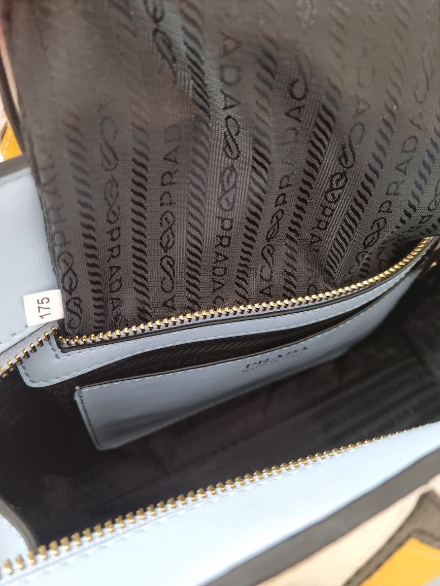 Prada Saffiano Çanta — görsel 5/8