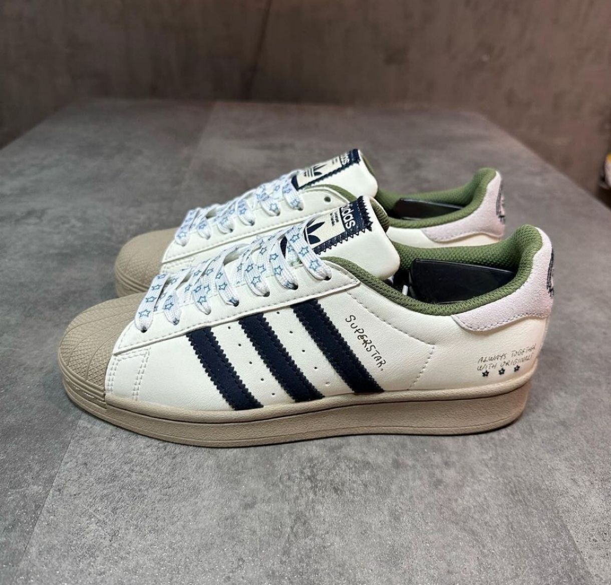 Adidas Süperstar — görsel 6/6